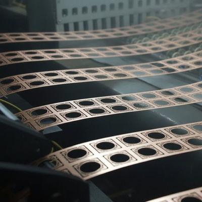 النقش المستمر من لفة إلى لفة للمعادن للأجزاء المعدنية الدقيقة