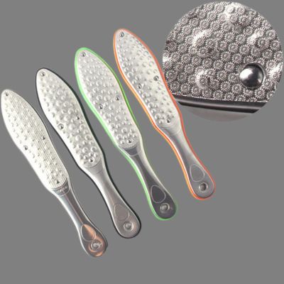 سعر جيد أداة إزالة الكالوس مفرش القدمين ملفات القدمين المعدنية لإزالة الجلد الميت الانترنت